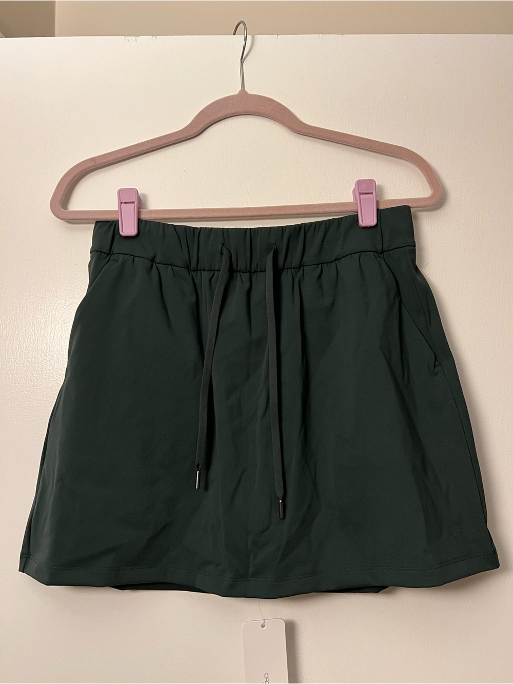 CRZ YOGA Athletic Stretch Drawstring Liner Skirt in Legend Green